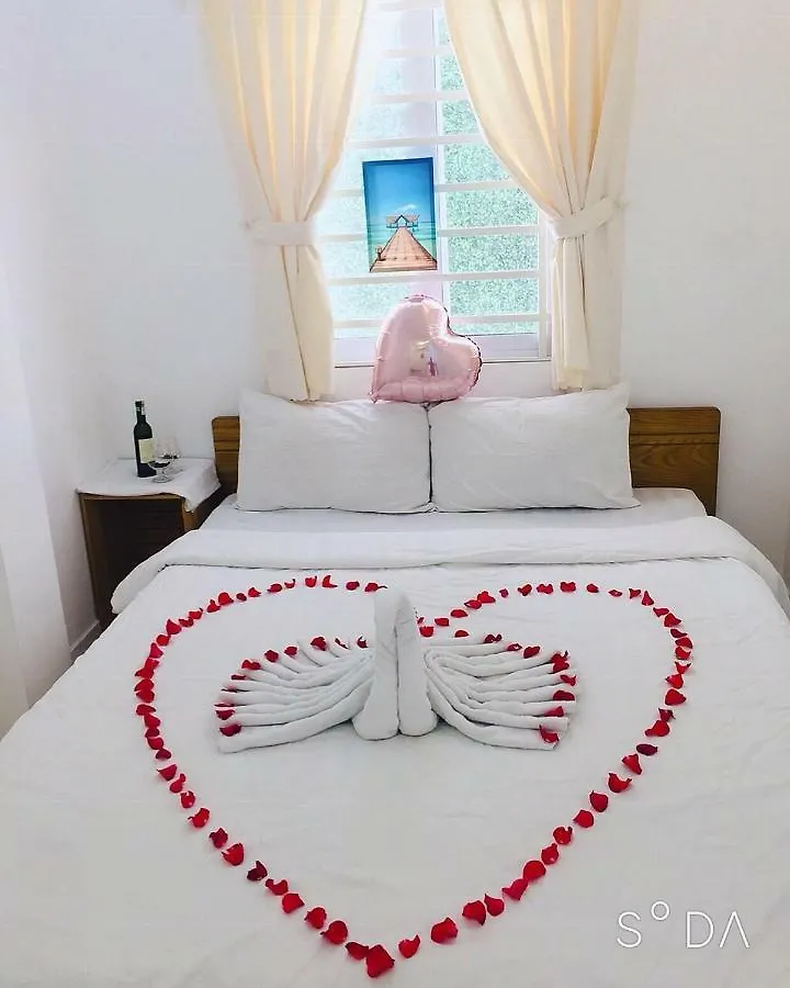 H Best Hostel Cafe Saigon Ho Chi Minh City 2*,  Vietnam